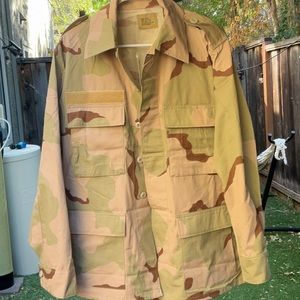 Military Surplus Desert Camo Jacket